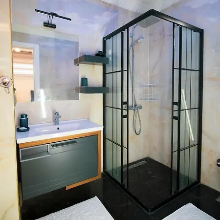 Magnicifent 4 Bedroom Triplex In Akyarlar 빌라 *