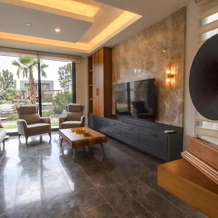 빌라 Magnicifent 4 Bedroom Triplex In Akyarlar *